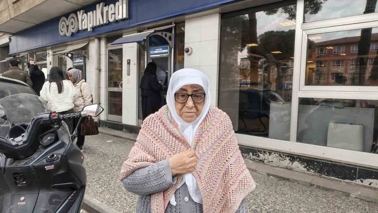 Aydın'da Emekli Maaşı İçin İhtiyaç Duyan Kadın Temin Edemedi