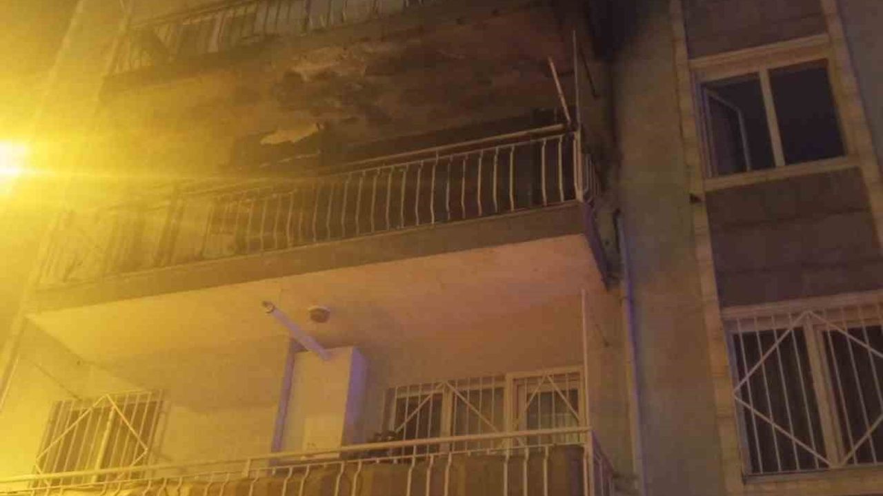 Aydın'da Gece Yarısı Yangın Panik Yarattı