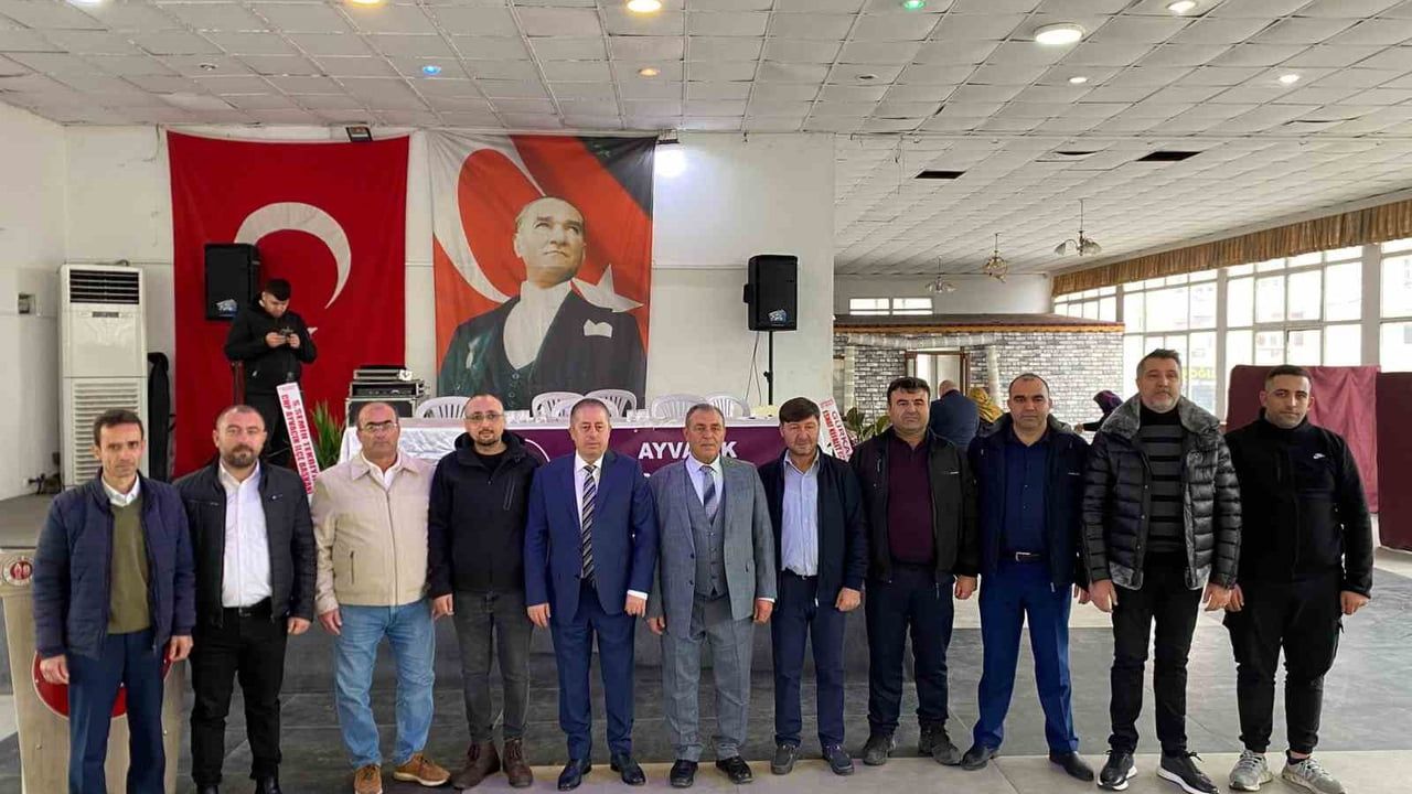 Ayvacık Şoförler ve Otomobilciler Esnaf Odası Başkanı Mehmet Solak Yeniden Seçildi