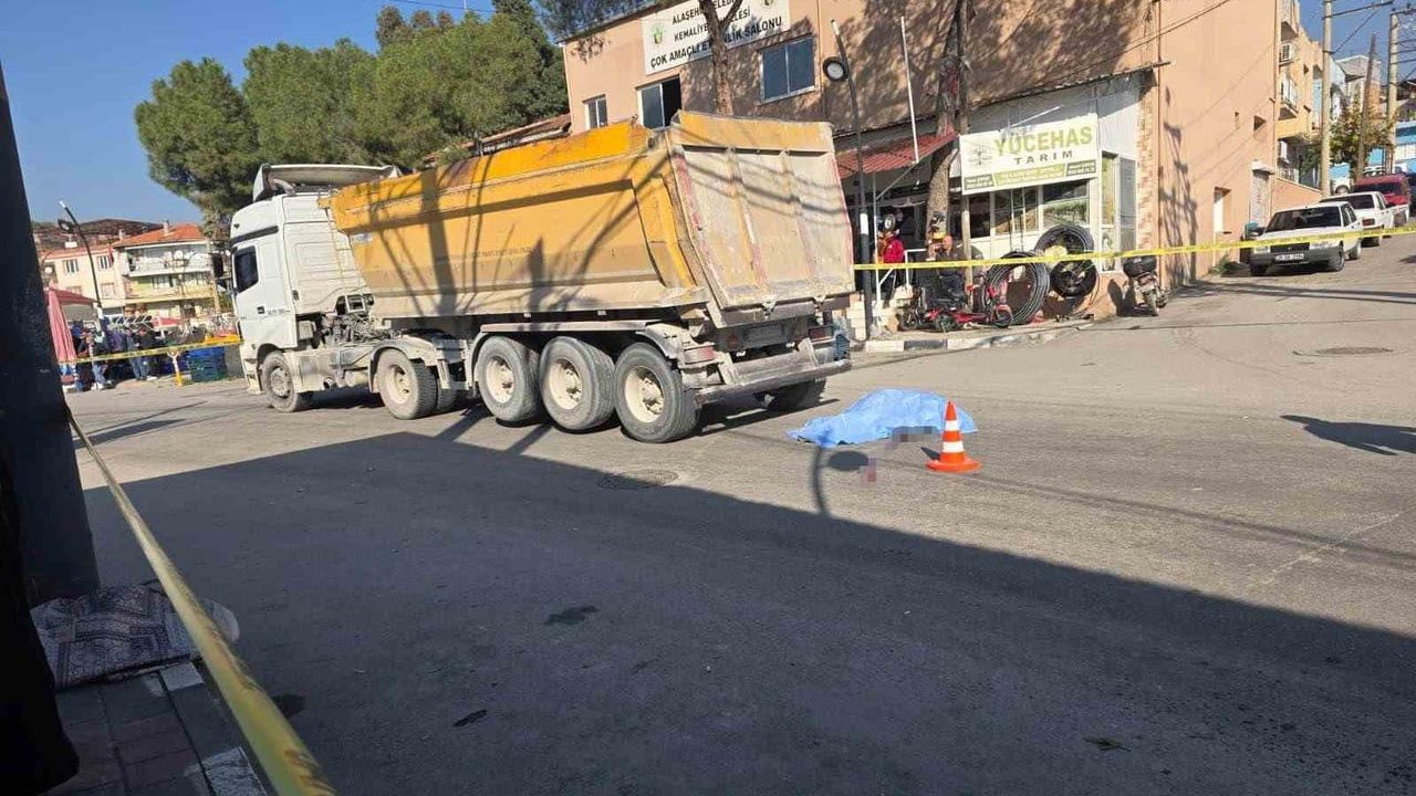 Baba ve Oğul Aynı Trafik Kazasıyla Hayatını Kaybetti