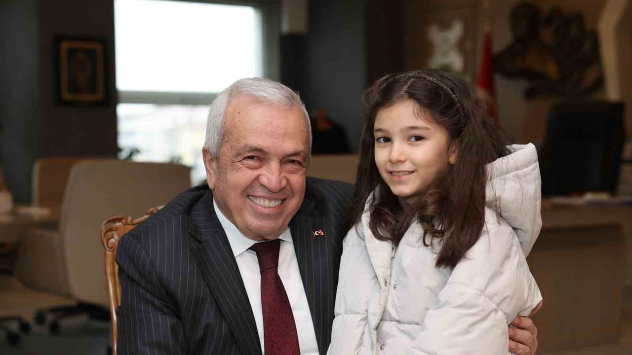 Badırgalı Çocuklar Kültürel Miraslarını Seramik Panoyla Kutladı