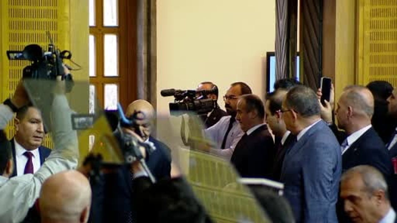 Bahçeli: Venezuela Komplosu Bir Testtir