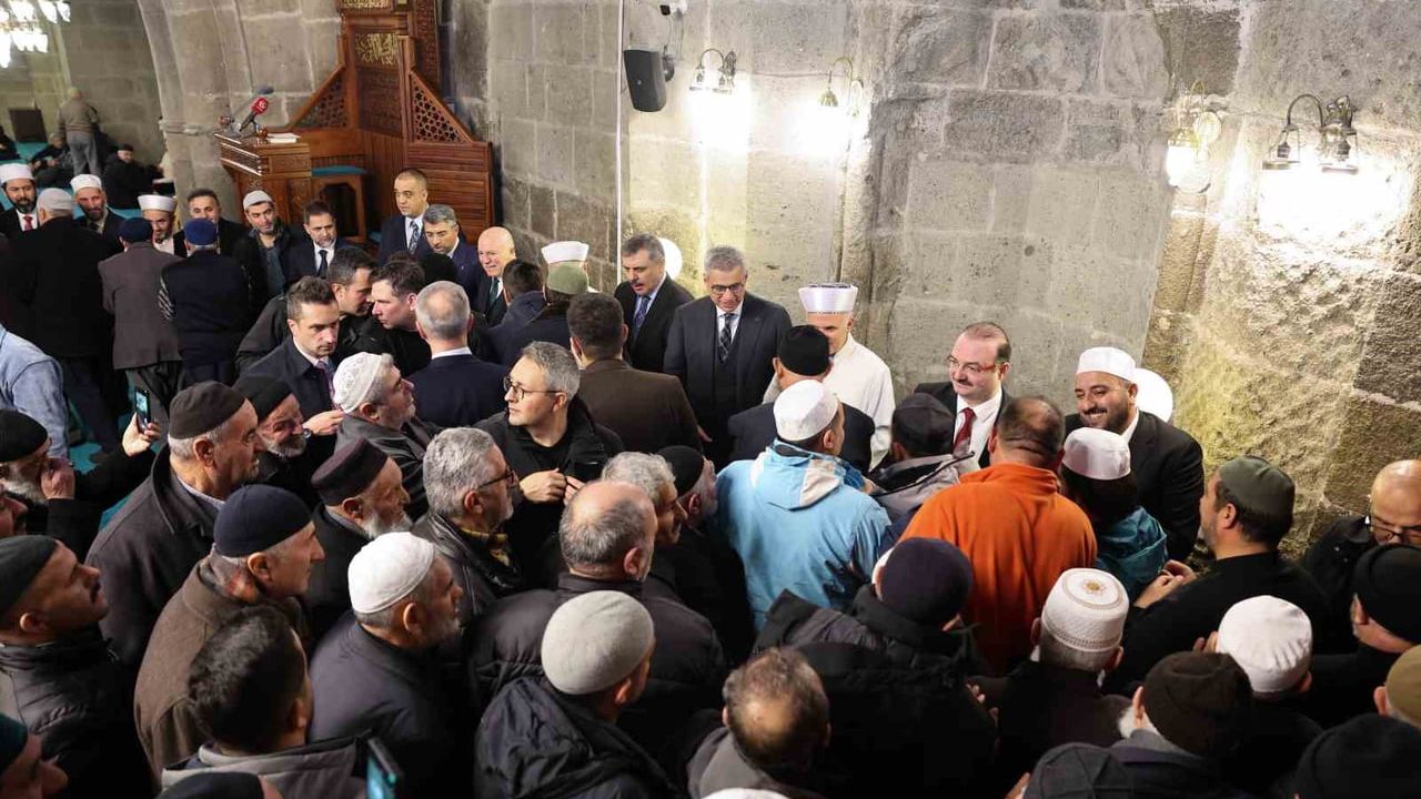 Bakan Memişoğlu ve Rektör Hacımüftüoğlu Erzurum'da Sağlık Projelerine Destek Verdiler