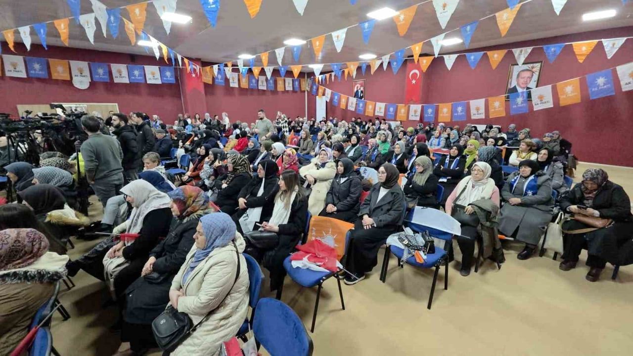 Bakan Tekin'den CHP ve İBB'ye Sert Tepki: 'Hukuk Devletiyle Bağdaşmıyor'