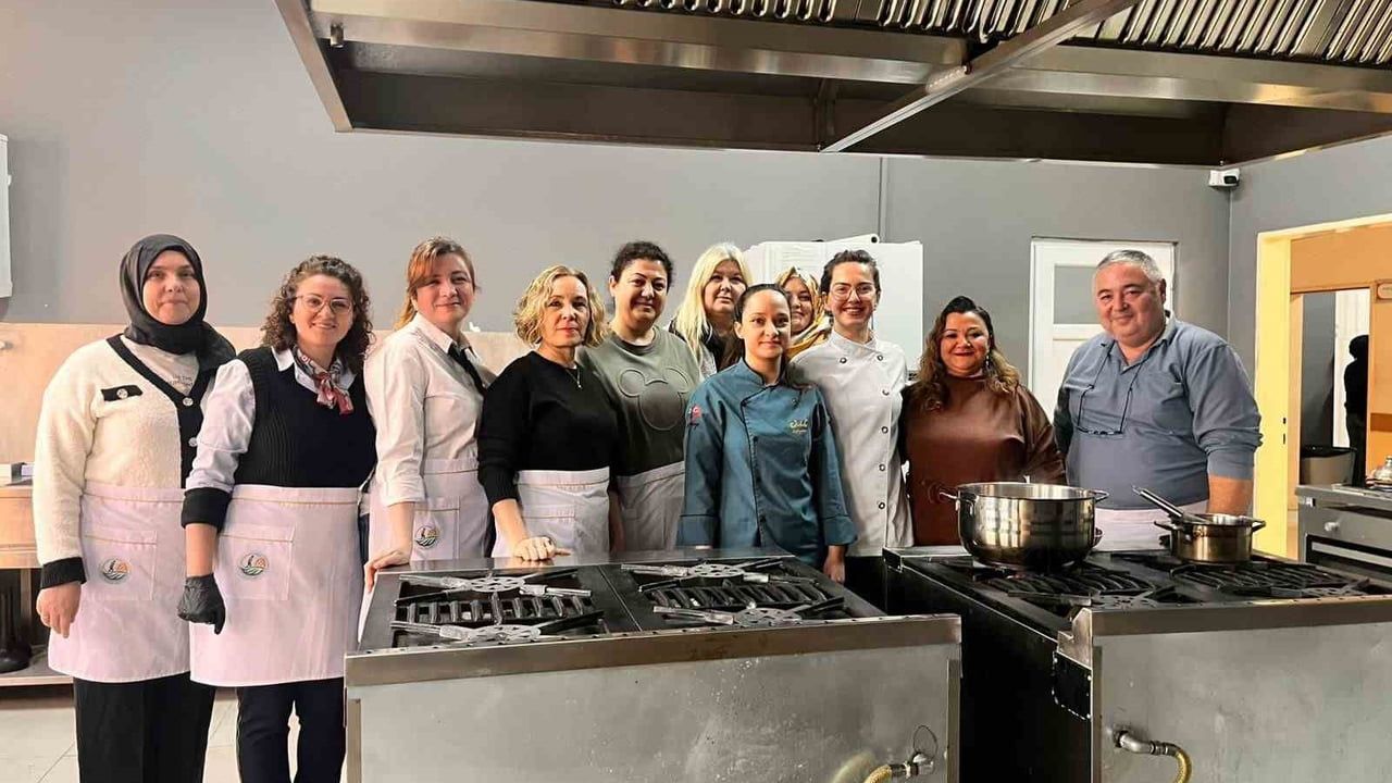 Balıkesir'in Geleneksel Tirit Lezzeti Tanıtıldı