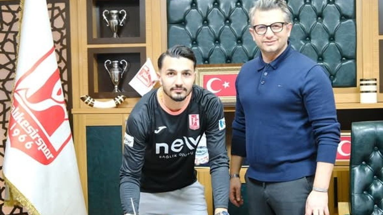 Balıkesirspor İki Yeni Futbolcu ile Kadrosunu Güçlendirdi