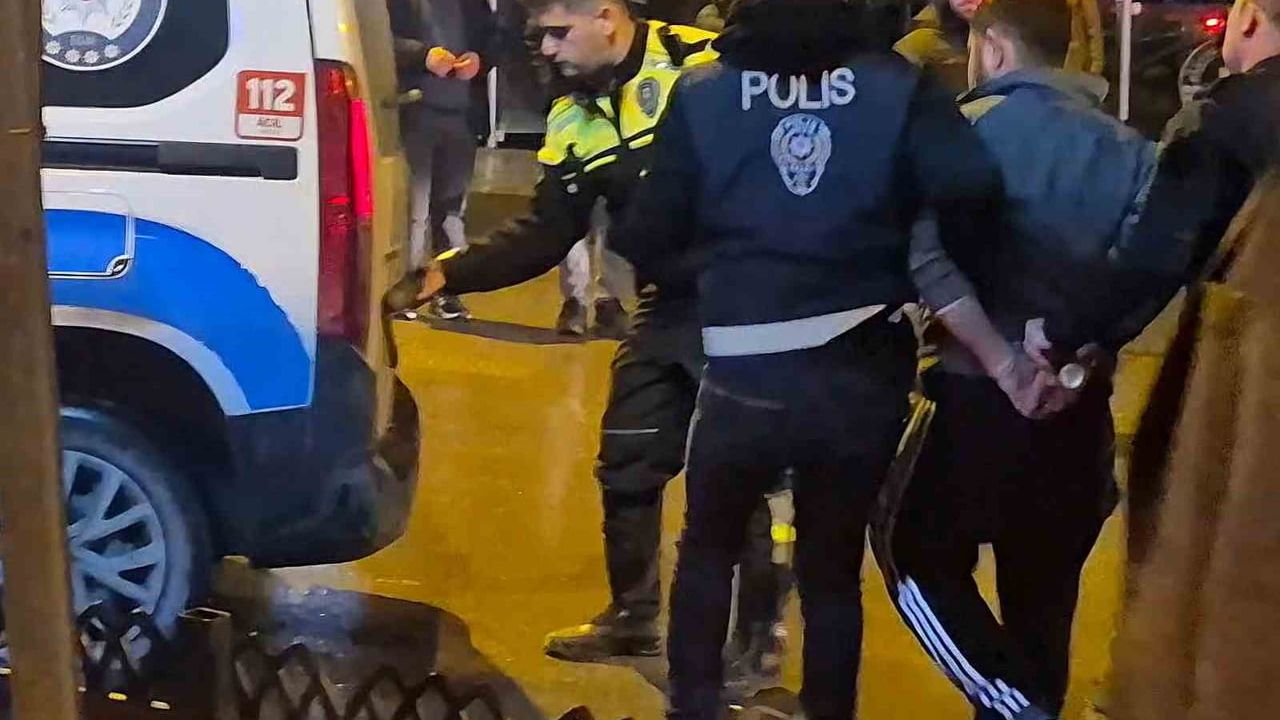 Bartın'da Akrabalar Arasında Bıçaklı Kavga: 2 Yaralı