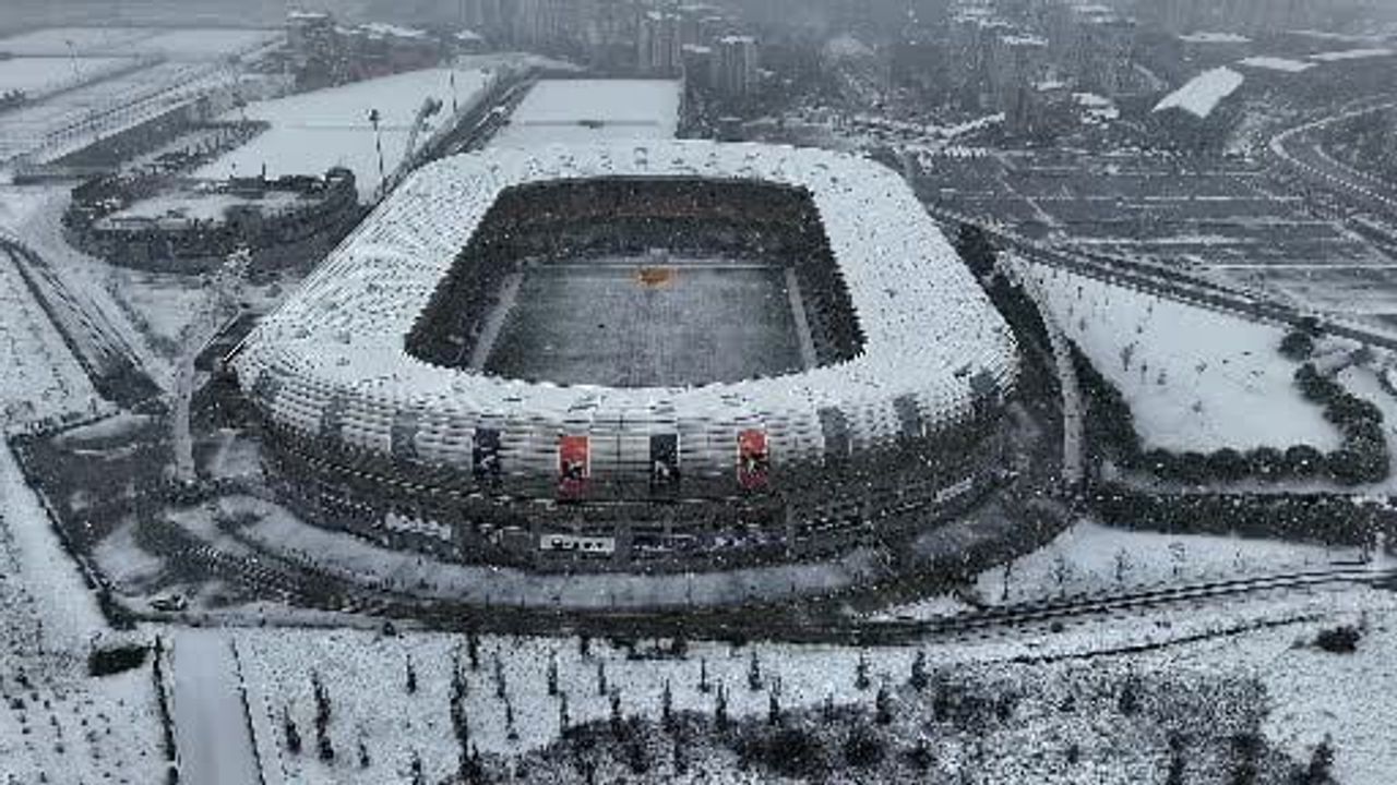 Başakşehir Karla Kaplandı: Dronla Görüntülendi