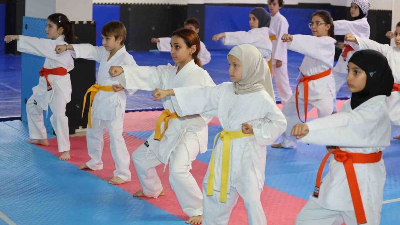 Başiskele'de Gençlerin Spor ve Eğitim Olanakları Artıyor