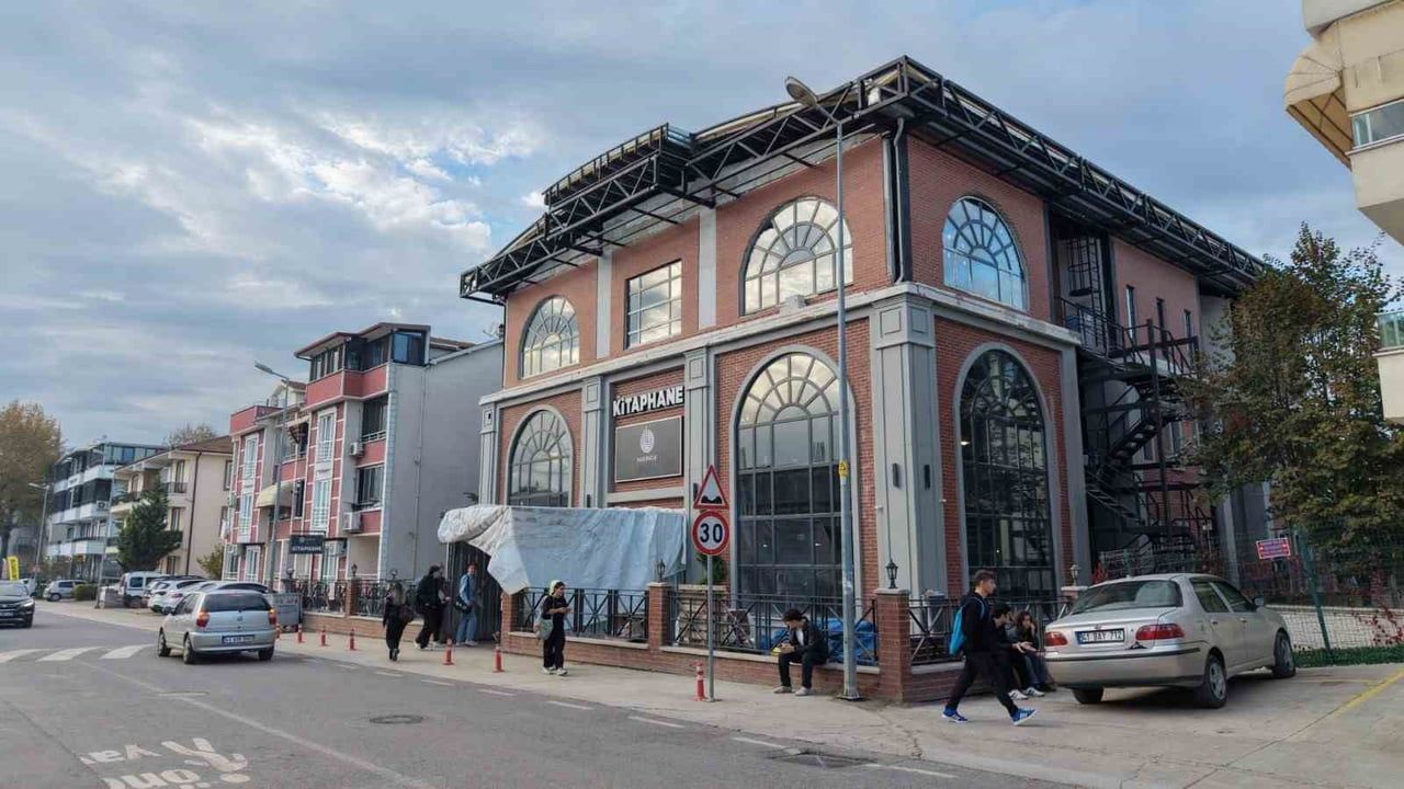 Başiskele'de Kütüphane Kapasitesi Artırıldı