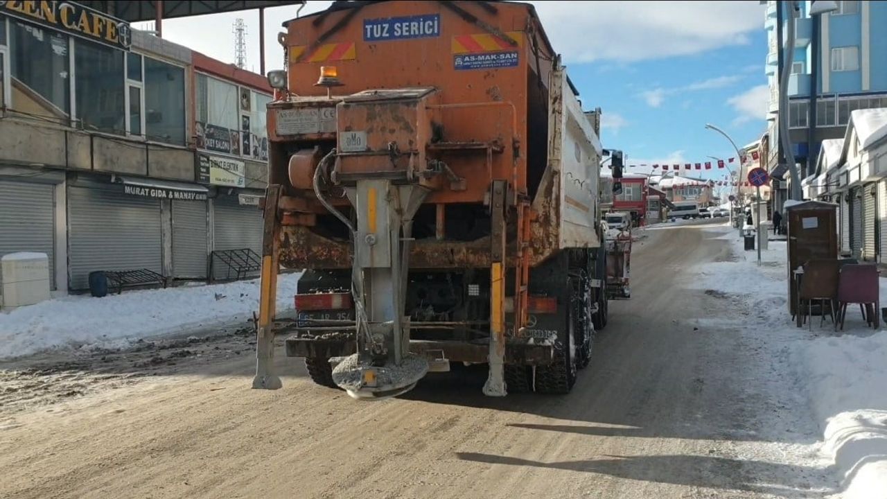 Başkale'de Taşımalı Eğitime Ara Verildi