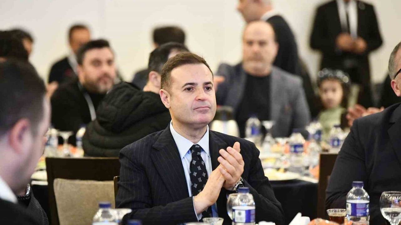 Başkan Akın'dan Gazetecilere Övgü ve Destek Mesajı