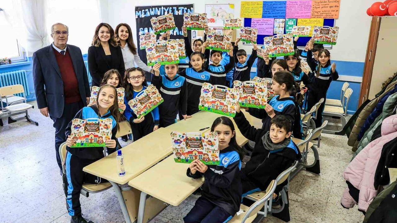 Başkan Arslan Öğrencilerin Karne Sevinçlerine Ortak Oldu