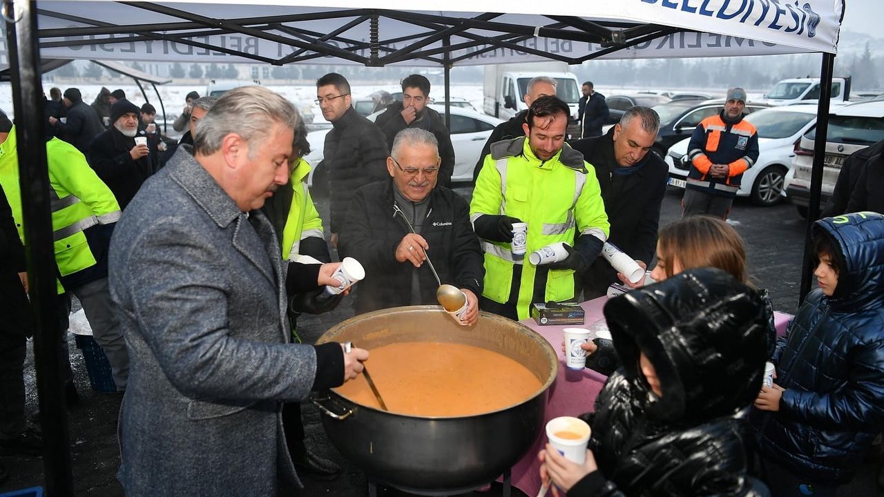 Başkan Büyükkılıç'tan Sabah Namazı Buluşması