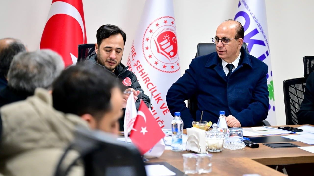 Başkan Geçit, Malatya'nın Yeniden İnşası İçin Gece Gündüz Çalışıyor