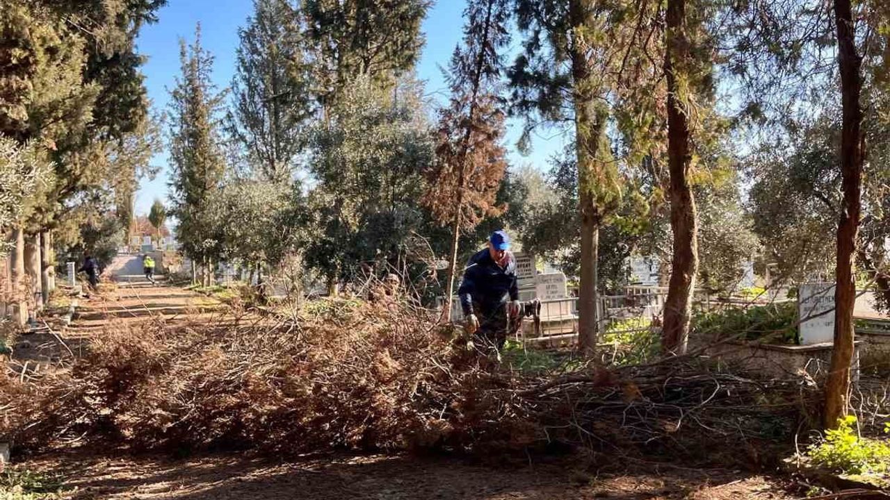 Başkan Yıldırımkaya Mezarlık Bakımlarına Önem Veriyor