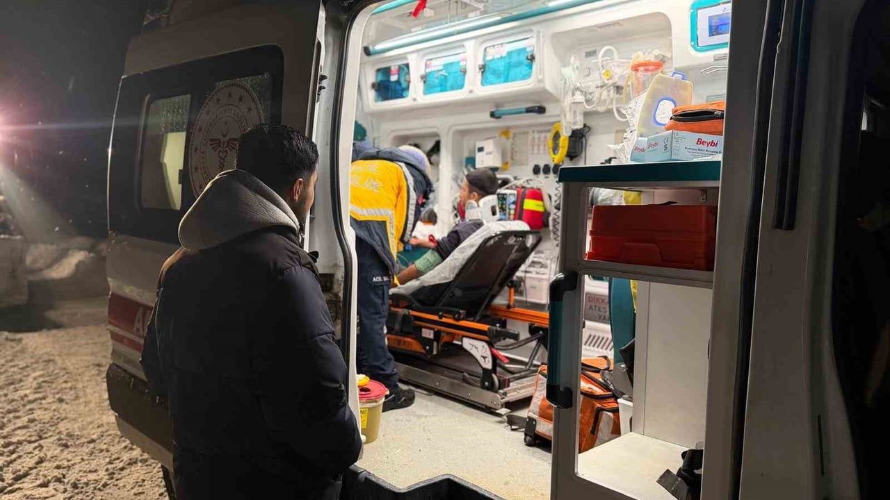 Batman'da Mahsur Kalan Hasta İçin Ekipler Seferber Oldu