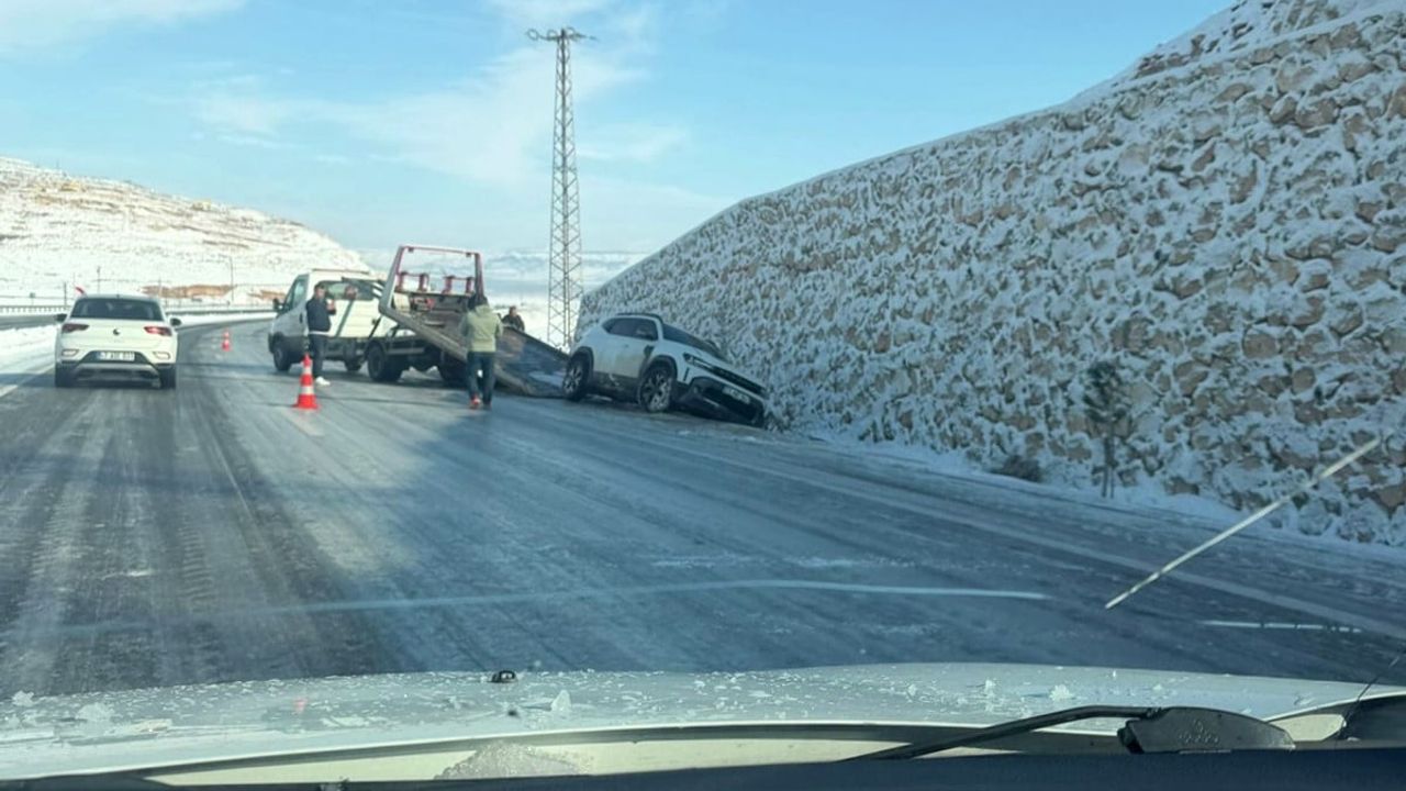 Batman-Hasankeyf Yolunda Zincirleme Trafik Kazası