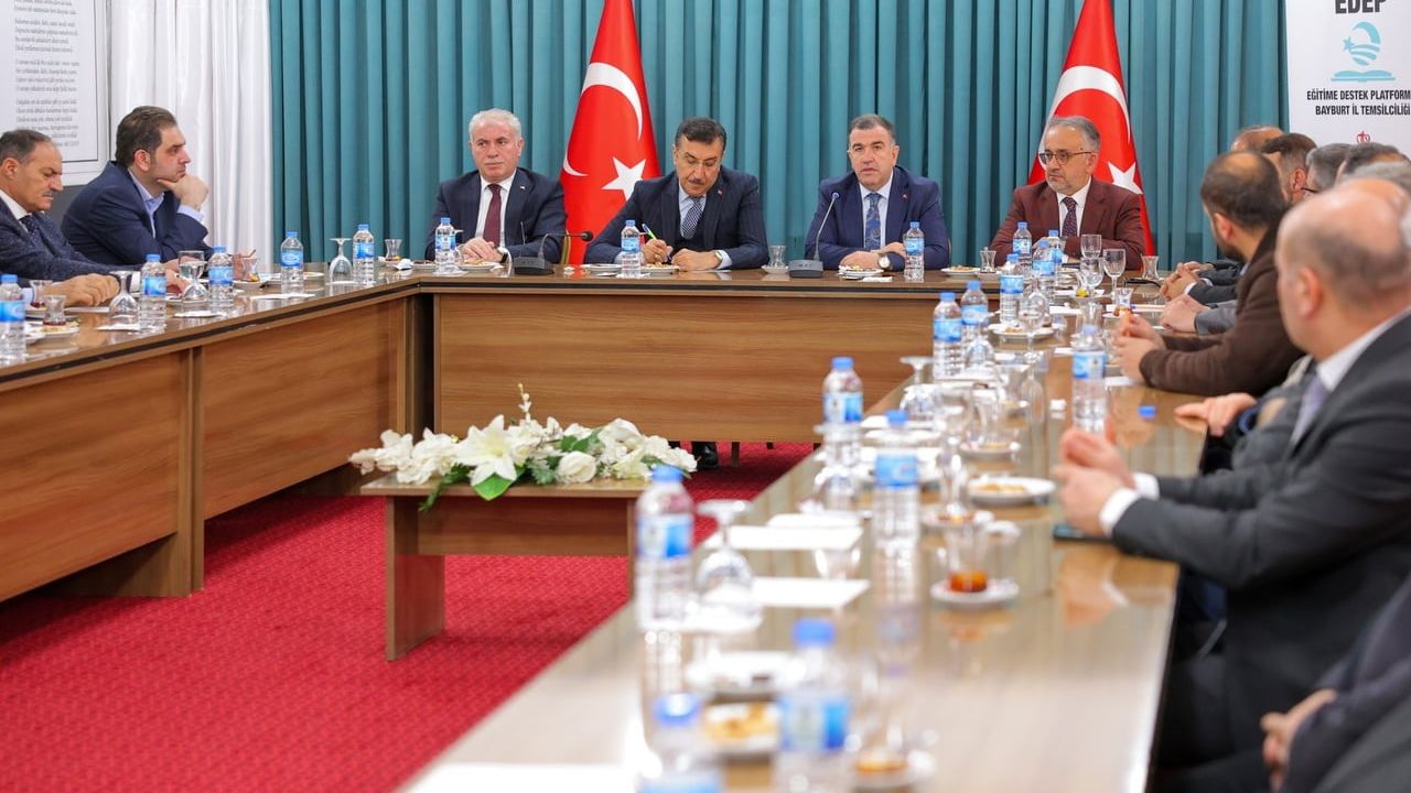 Bayburt'ta Eğitim Çalışmaları Değerlendirildi