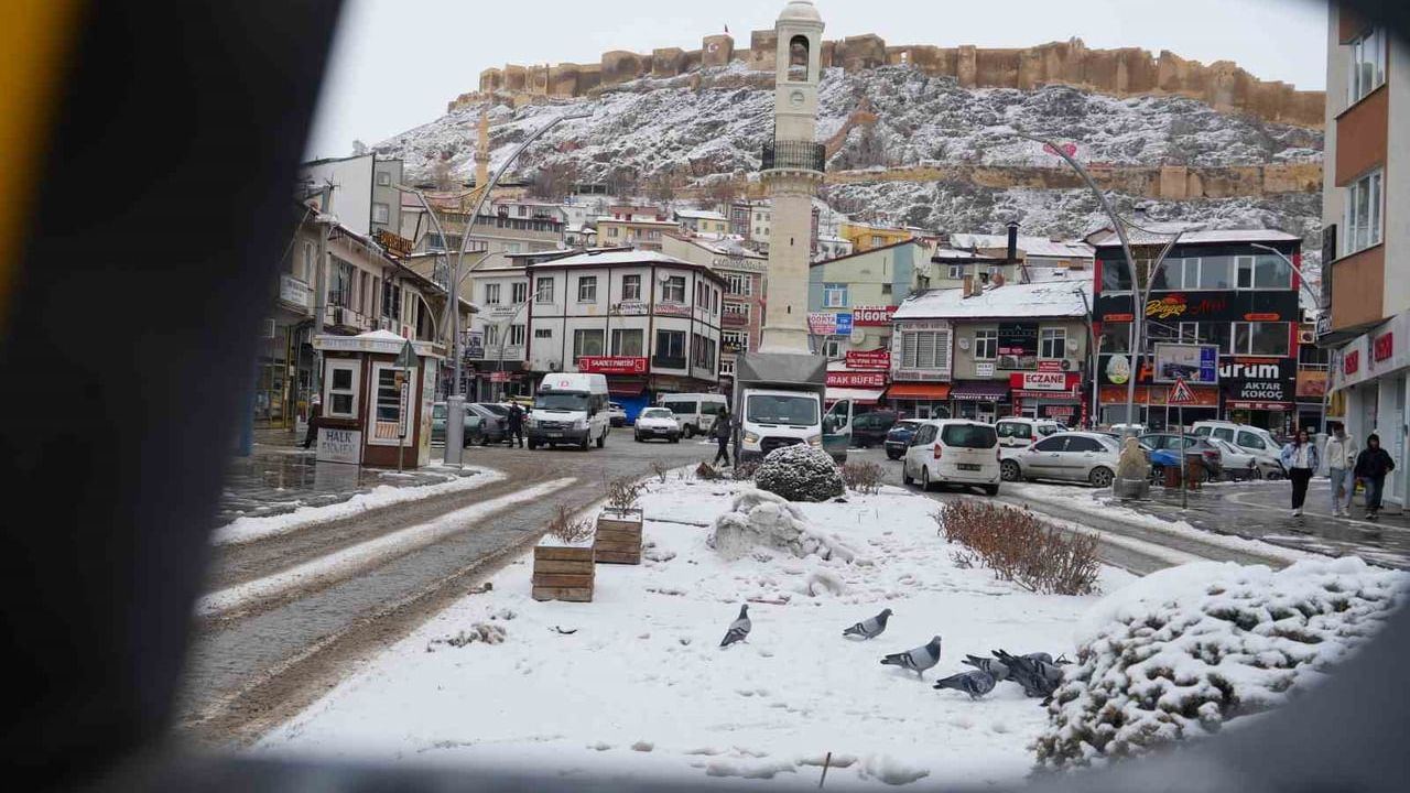 Bayburt'ta Kar Yağışı ve Fırtına Uyarısı