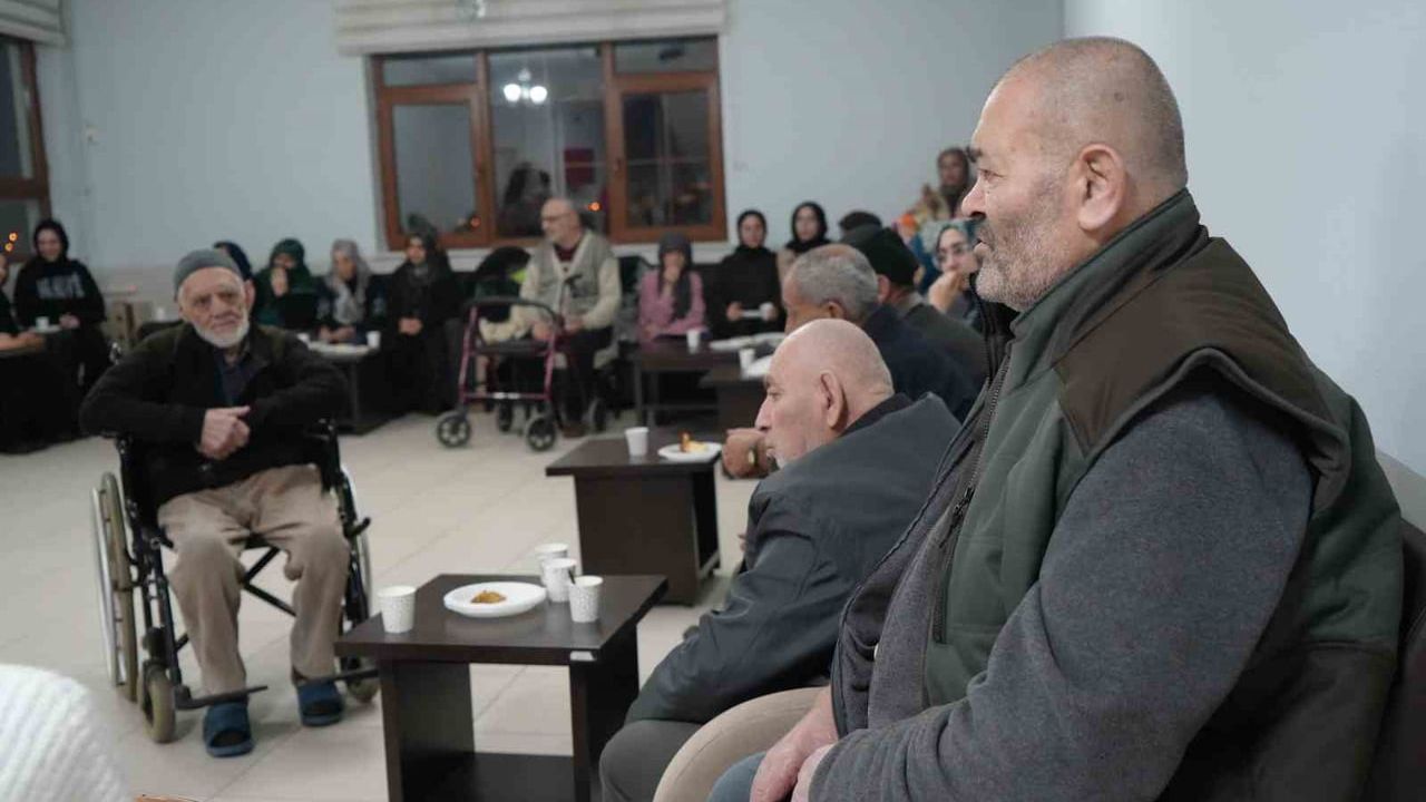 Bayburt'ta Manevi Buluşma: Müziğin ve Duaların Buluştuğu Etkinlik