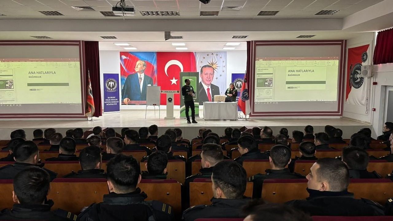 Bayburt’ta POMEM Öğrencilerine Bağımlılıkla Mücadele Eğitimi Verildi