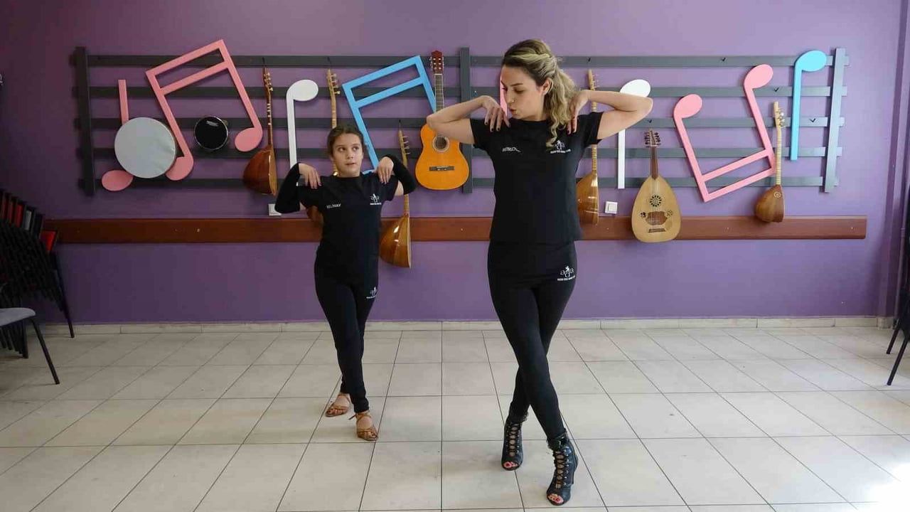 Beş Yaşında Salsa ile Başlayan Başarı Yolculuğu: Belinay Savaş