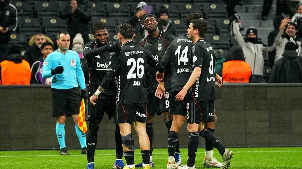 Beşiktaş'ın 9 Maçlık Yenilmezlik Serisi Devam Ediyor