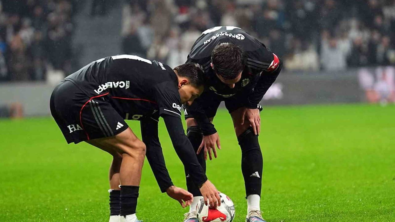 Beşiktaş ve Konyaspor Gol Atamıyor