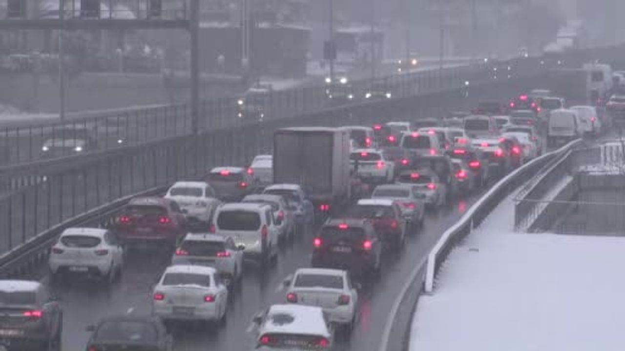 Beylikdüzü'nde Trafik Kaosu