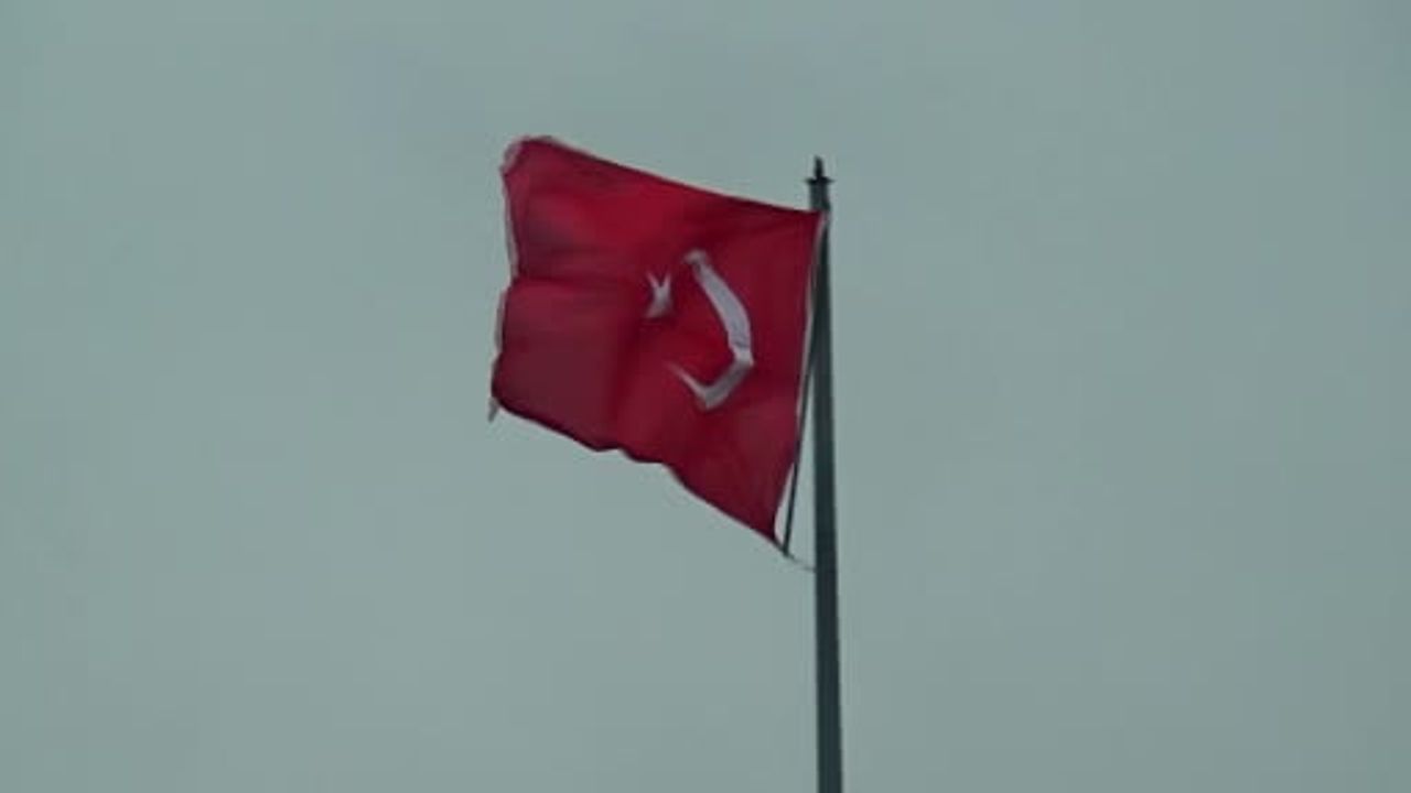 Beyşehir'de Şiddetli Fırtına Hayatı Olumsuz Etkiledi