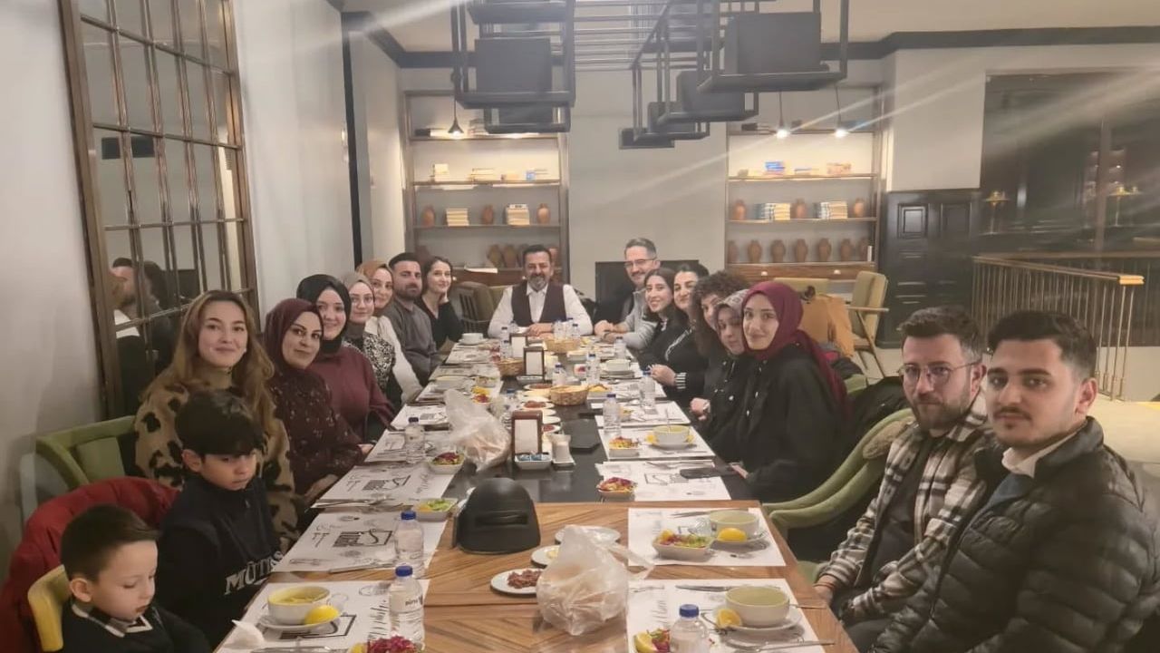 Bilecik'te Aile ve Sosyal Hizmetler Personeline Motivasyon Yemeği