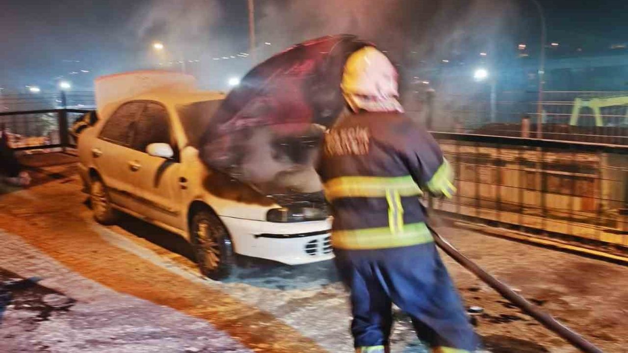 Bilecik'te Araç Yangını Kontrol Altına Alındı