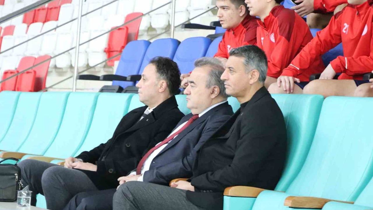 Bilecik'te Futsal Heyecanı: Okul Sporları Turnuvası
