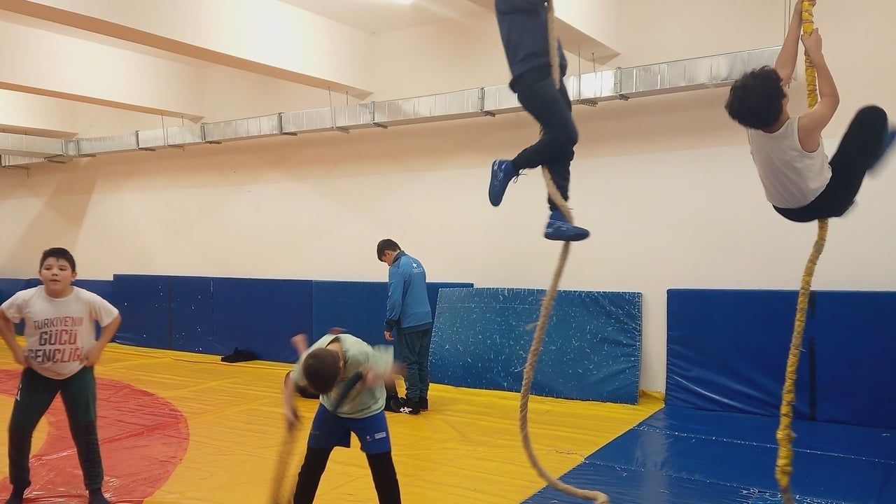 Bilecik'te Güreş Antrenmanları Devam Ediyor