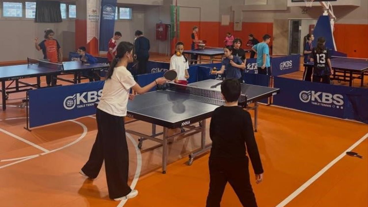 Bilecik'te Masa Tenisi Antrenmanları Hız Kesmeden Devam Ediyor