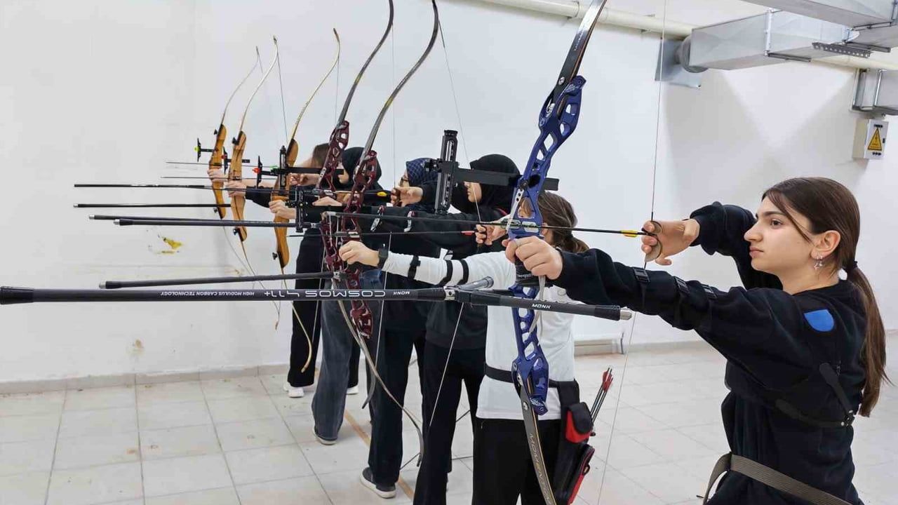 Bilecik'te Okçuluk Eğitimleri Devam Ediyor