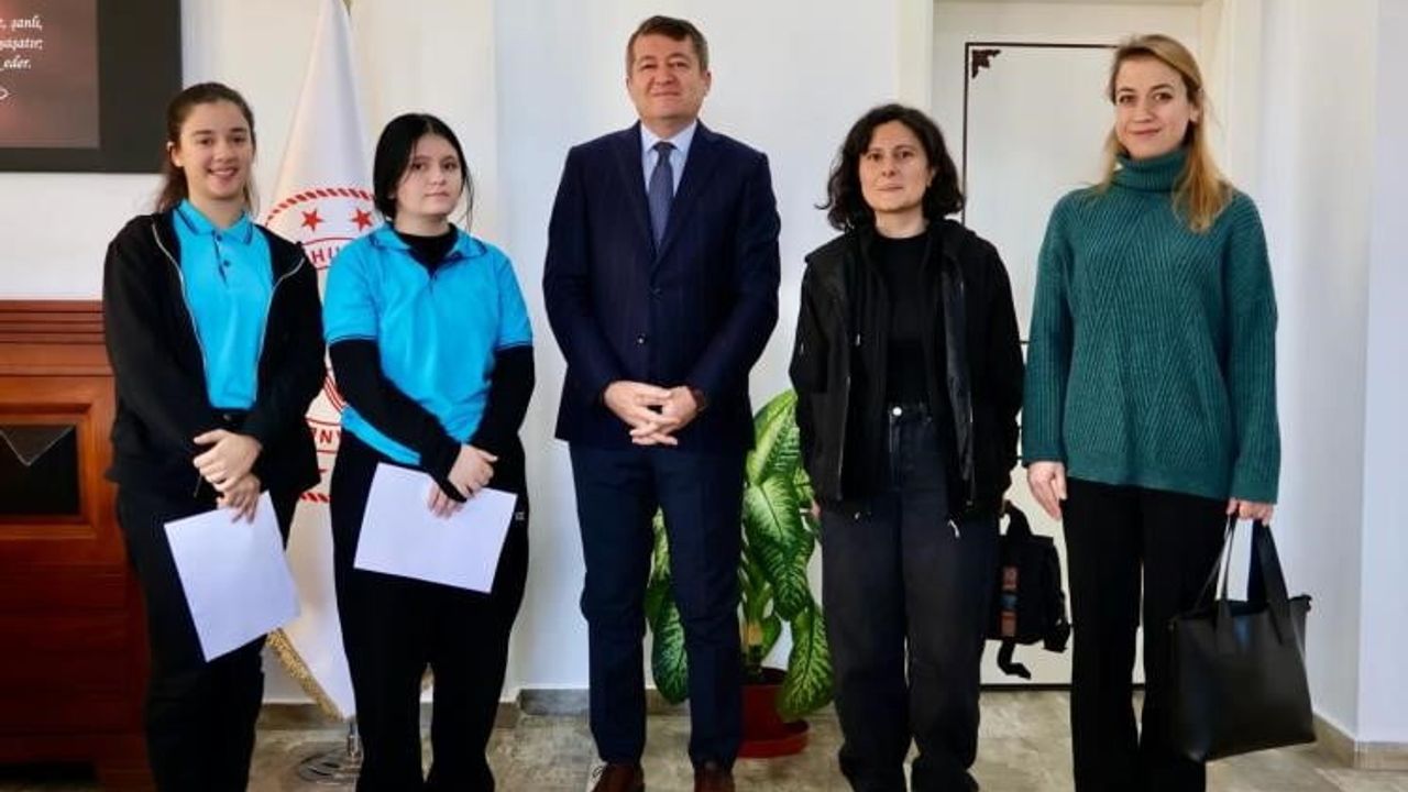 Bilecik'te Okul Dergisi Söyleşisi Gerçekleşti