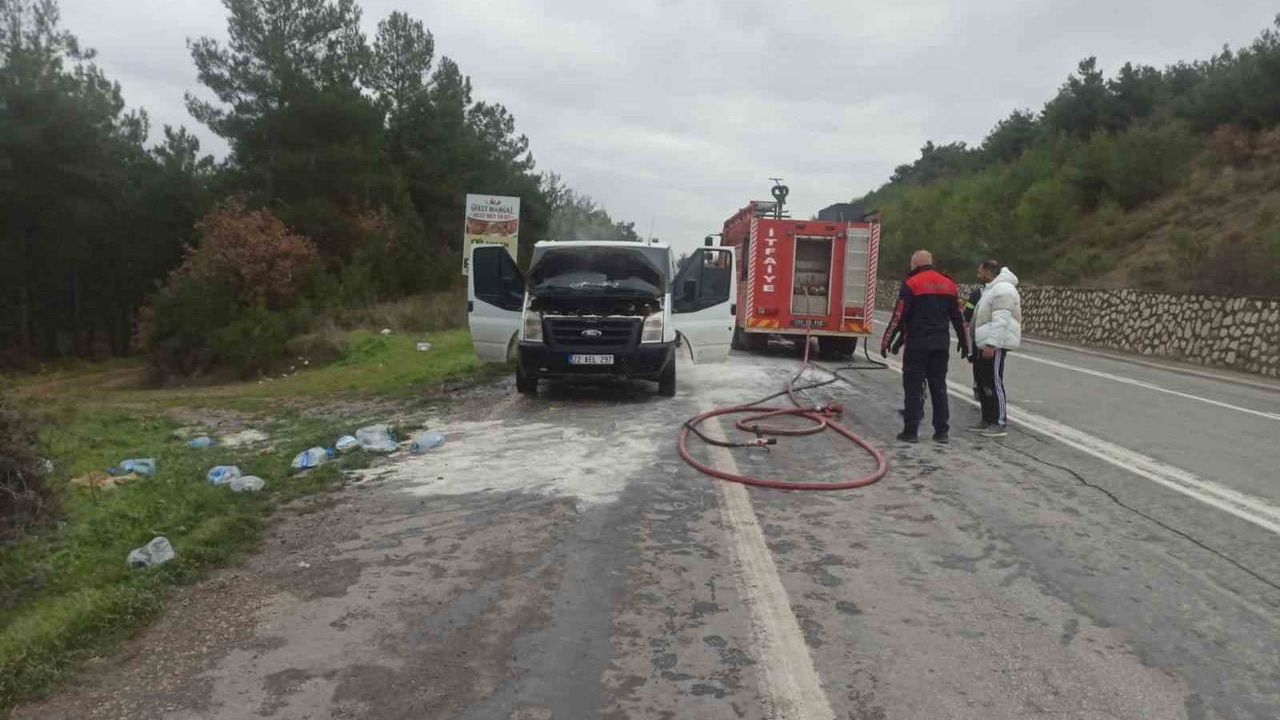 Bilecik'te Ticari Araç Yangını
