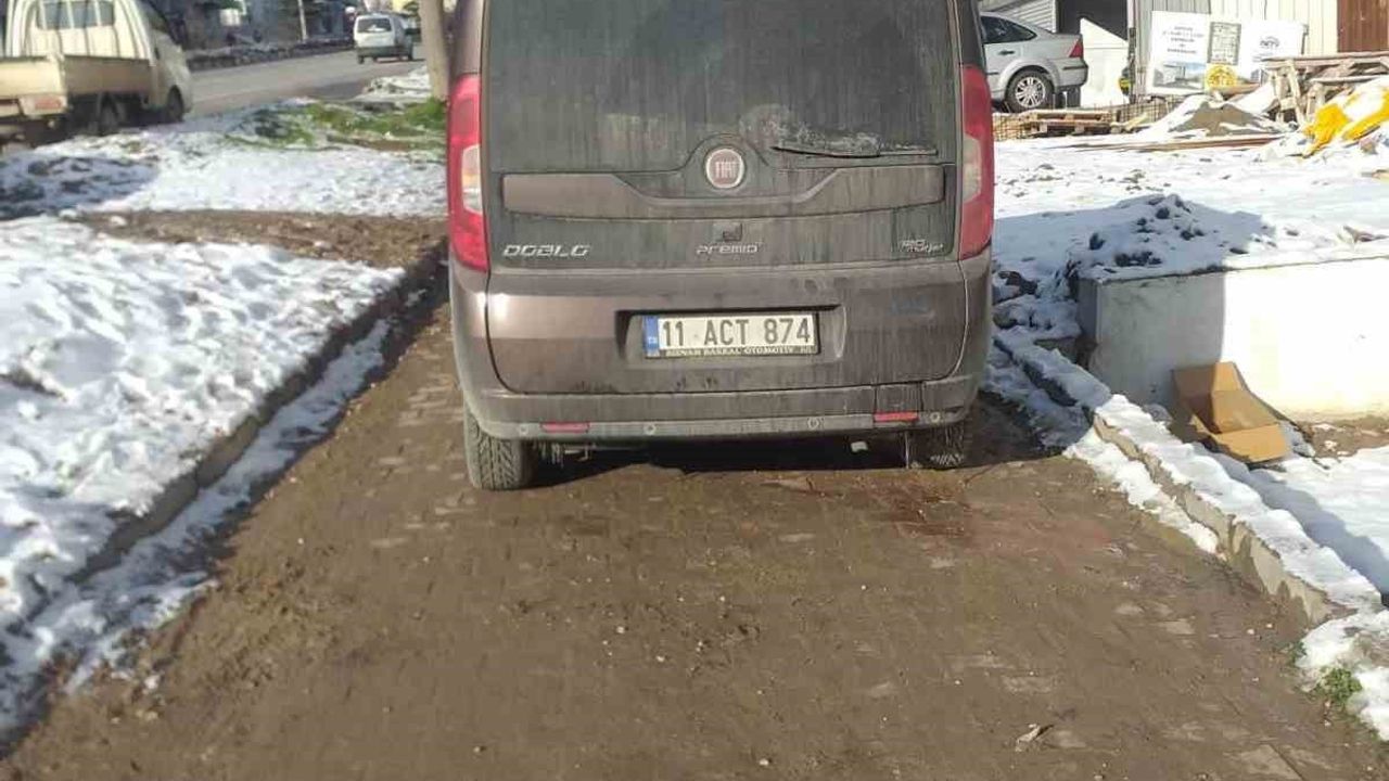 Bilecik'te Yaya Yoluna Park Eden Sürücülere Tepkiler