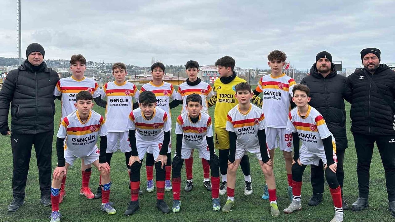Bilecik U14 Gençler Ligi'nde 1299 Bilecikspor Şampiyonluğa Yükseliyor
