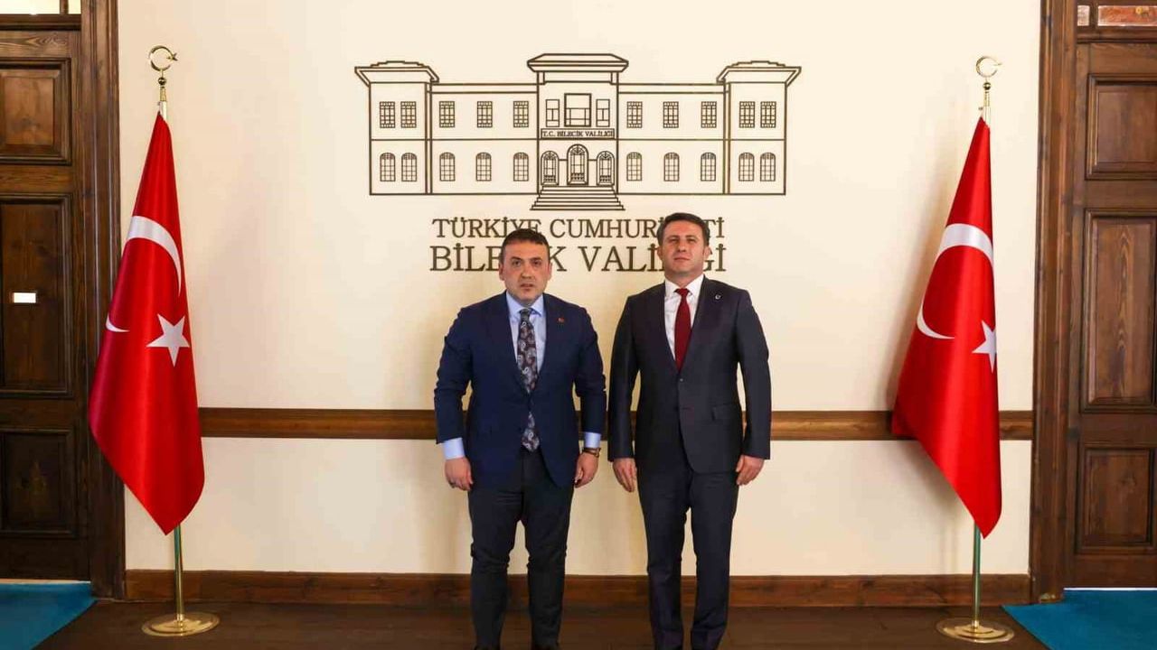 Bilecik Valisi Faik Oktay Sözer’den İl Emniyet Müdürü Erdem Çağlar’a Tebrik Ziyareti