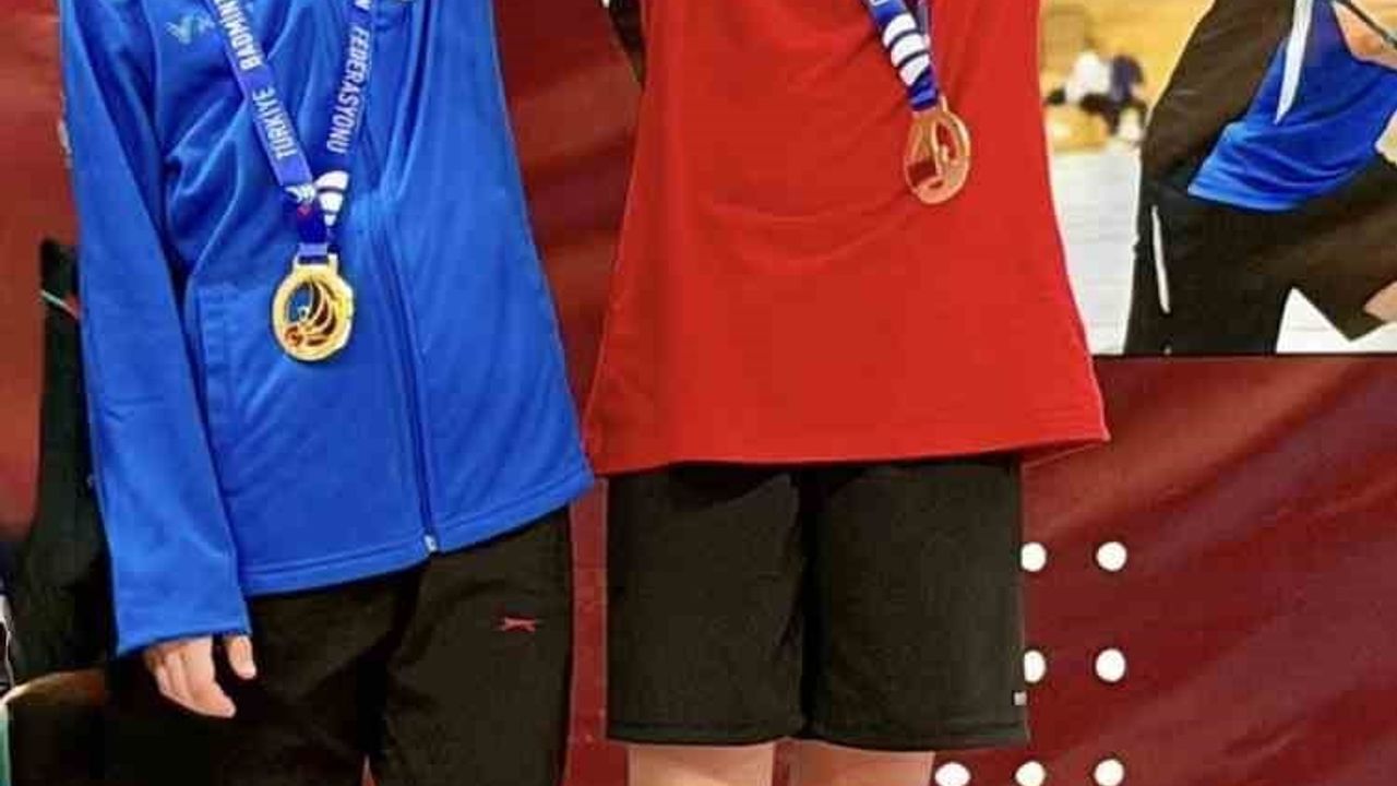 Bilecikli Sporcu Zeynep Ada Meşe İşitme Engelliler Şampiyonasından Başarıyla Döndü