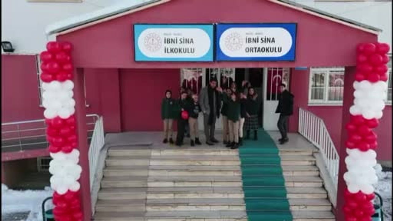 Bingöl'de 58 Bin Öğrenci Karnelerini Aldı