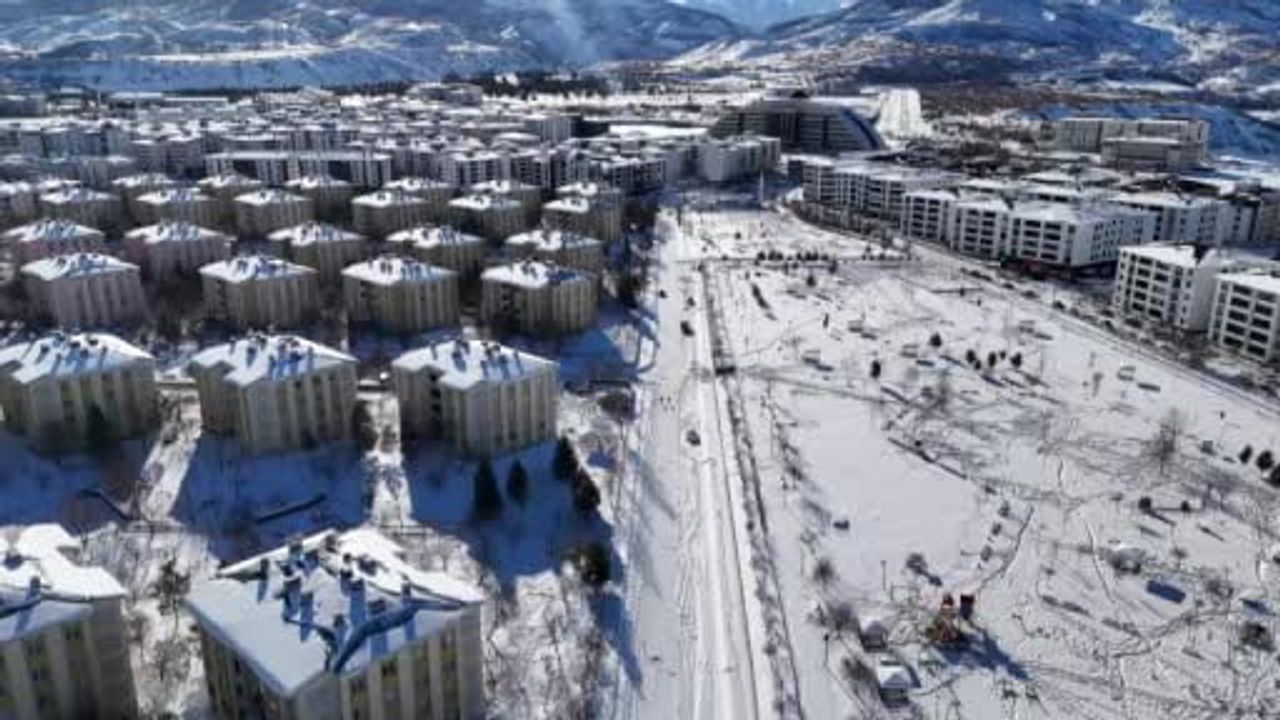 Bingöl’de Kar Sonrası Güneşin Kartpostallık Manzarası