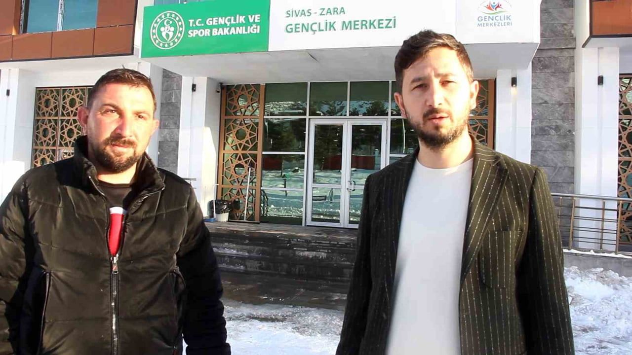 Bitkin Kızıl Şahin Zara Gençlik Merkezi'nden Kurtarıldı