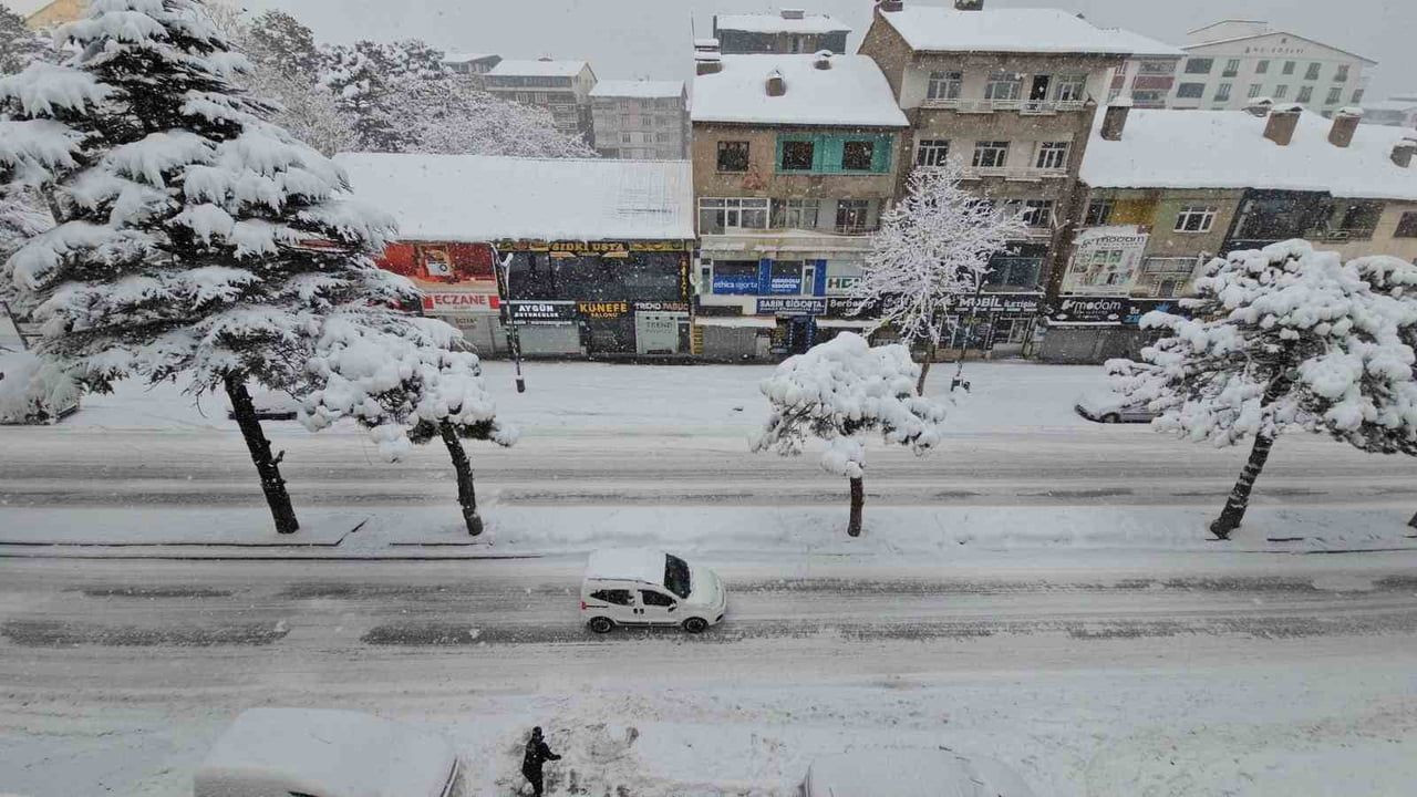 Bitlis'te Kar ve Su Hasadı Uyarısı