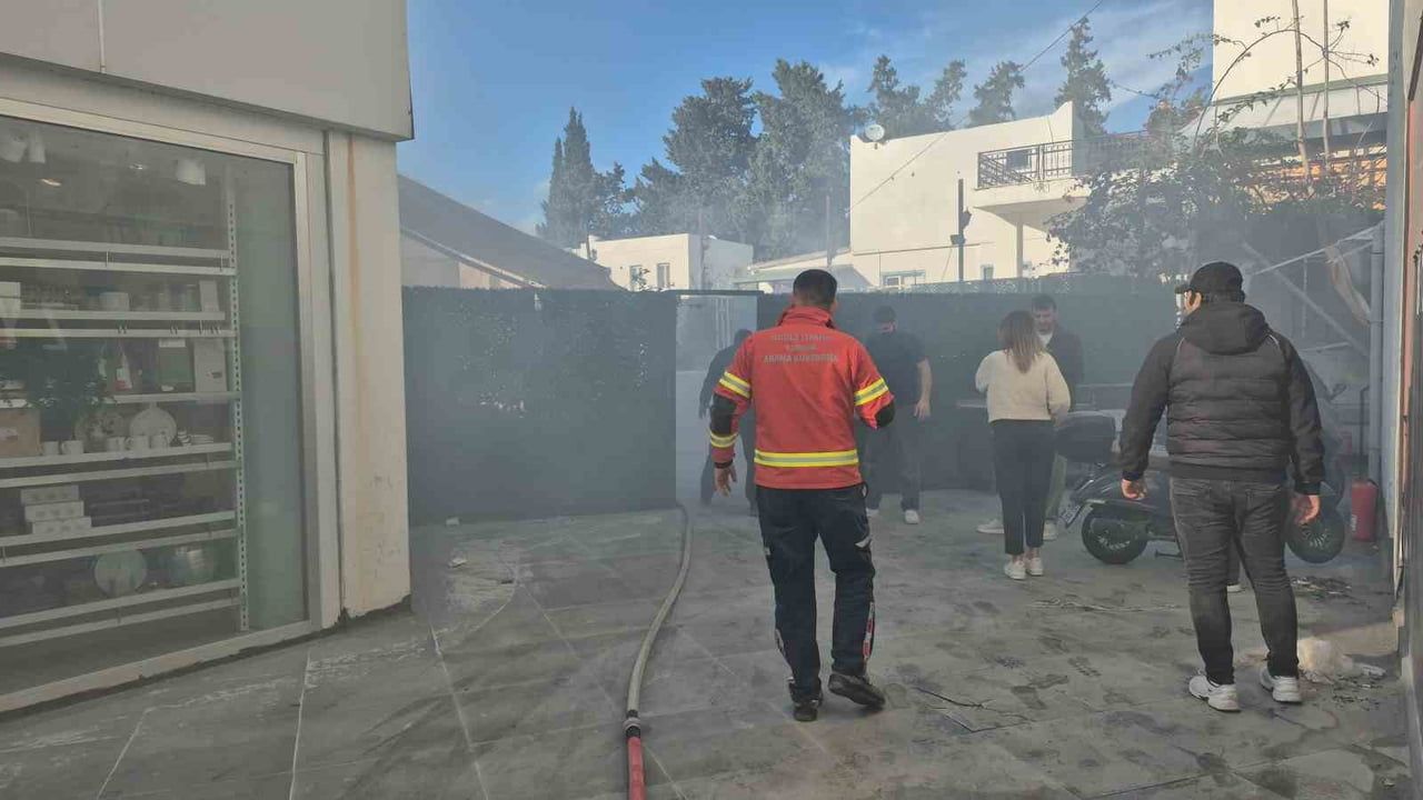 Bodrum'da Depoda Yangın Panik Yarattı