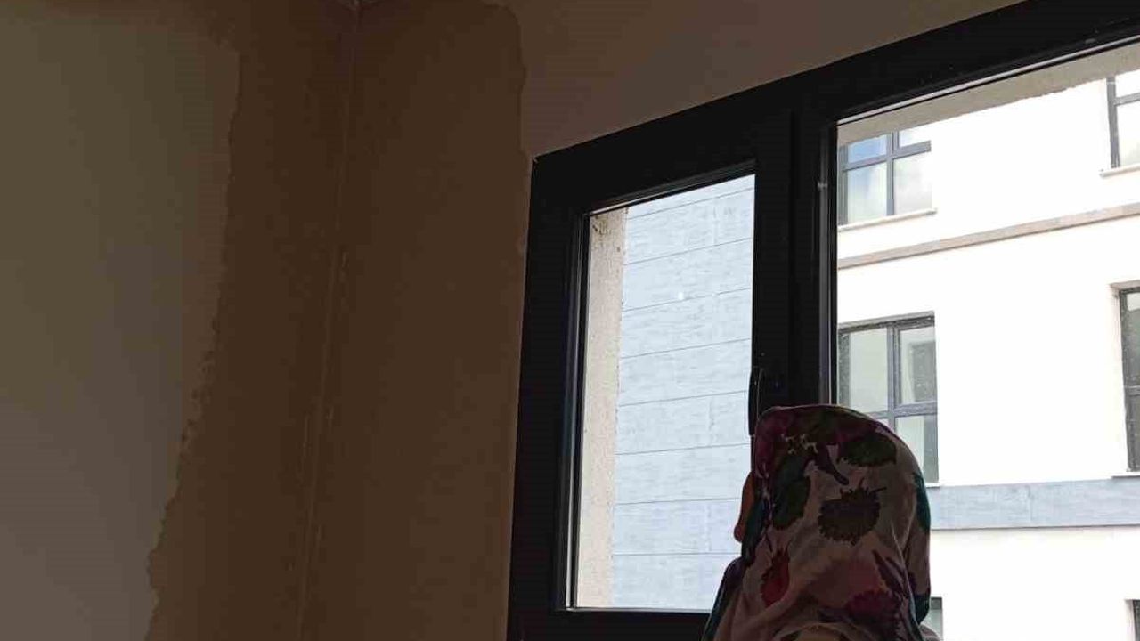 Bozdoğan'da Dairelerden Su Sızıyor