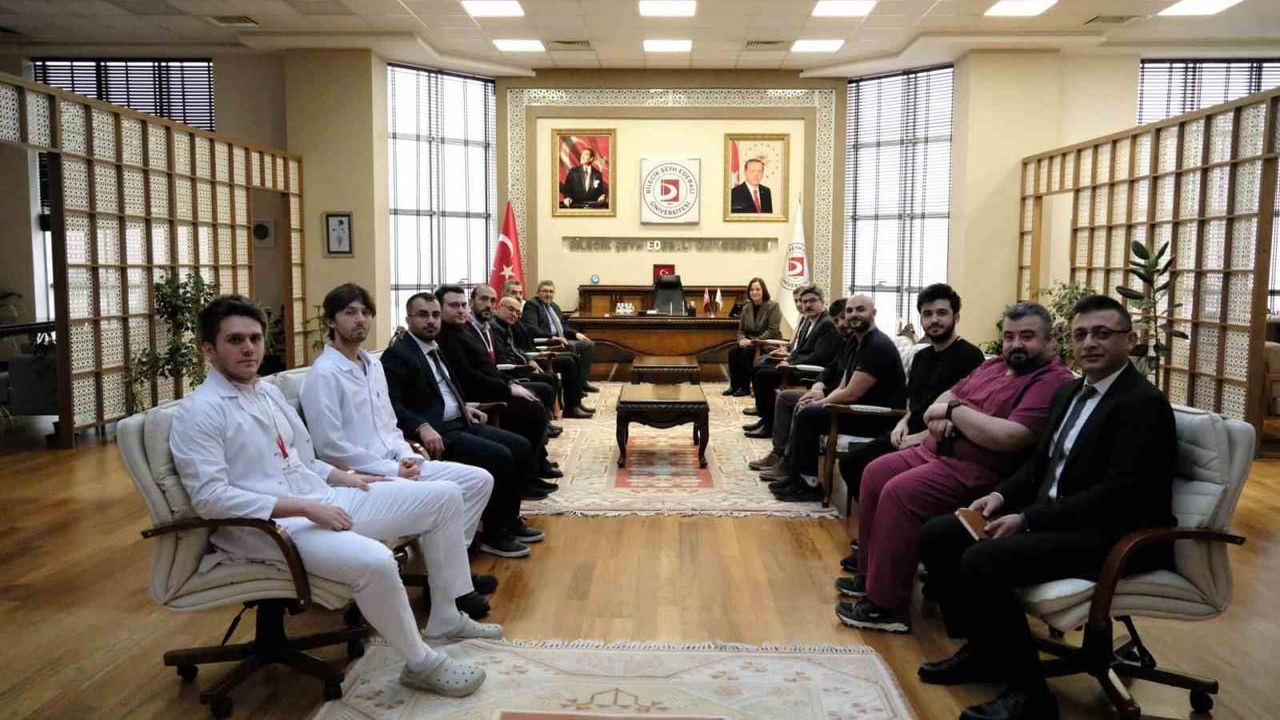 BŞEÜ'de Tıp Eğitiminde Yeni Dönem: 7 Asistan Hekim Eğitime Başladı